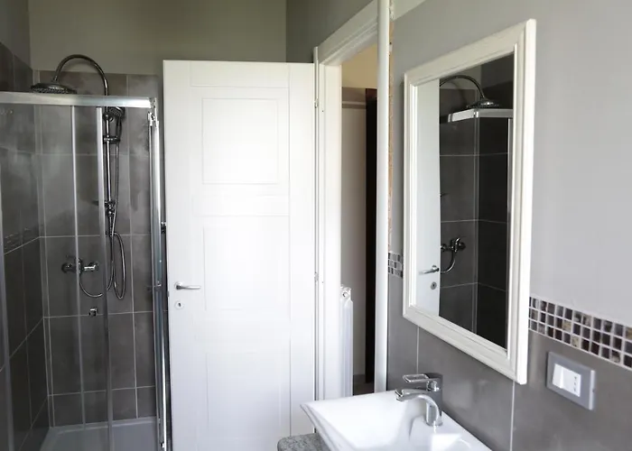 Rozafa Hotel Caramagna Piemonte